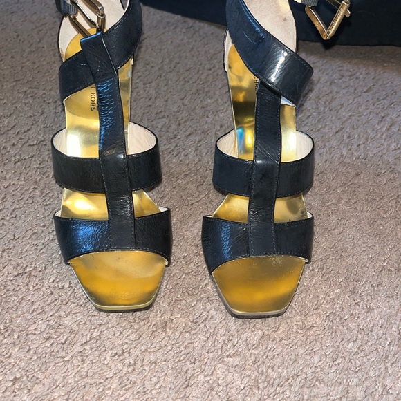 Michael Kors heels - Picture 4 of 5